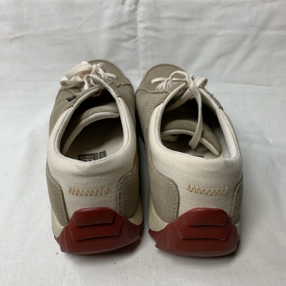 Simple Men’s shoes - Picture 3 of 3